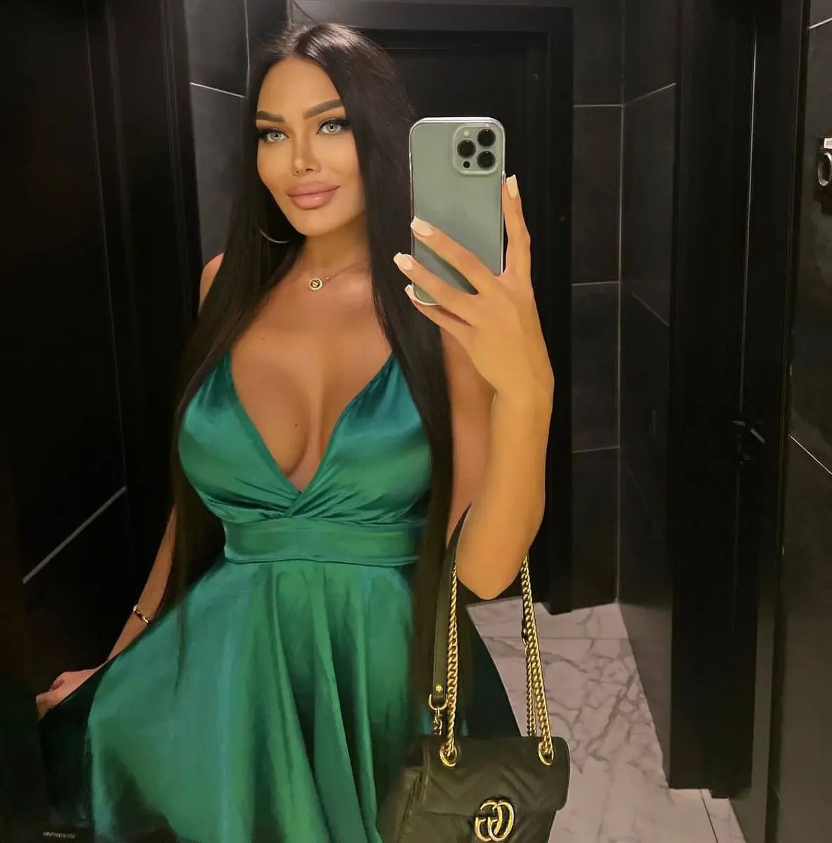 Агния эскорт в городе Дубай