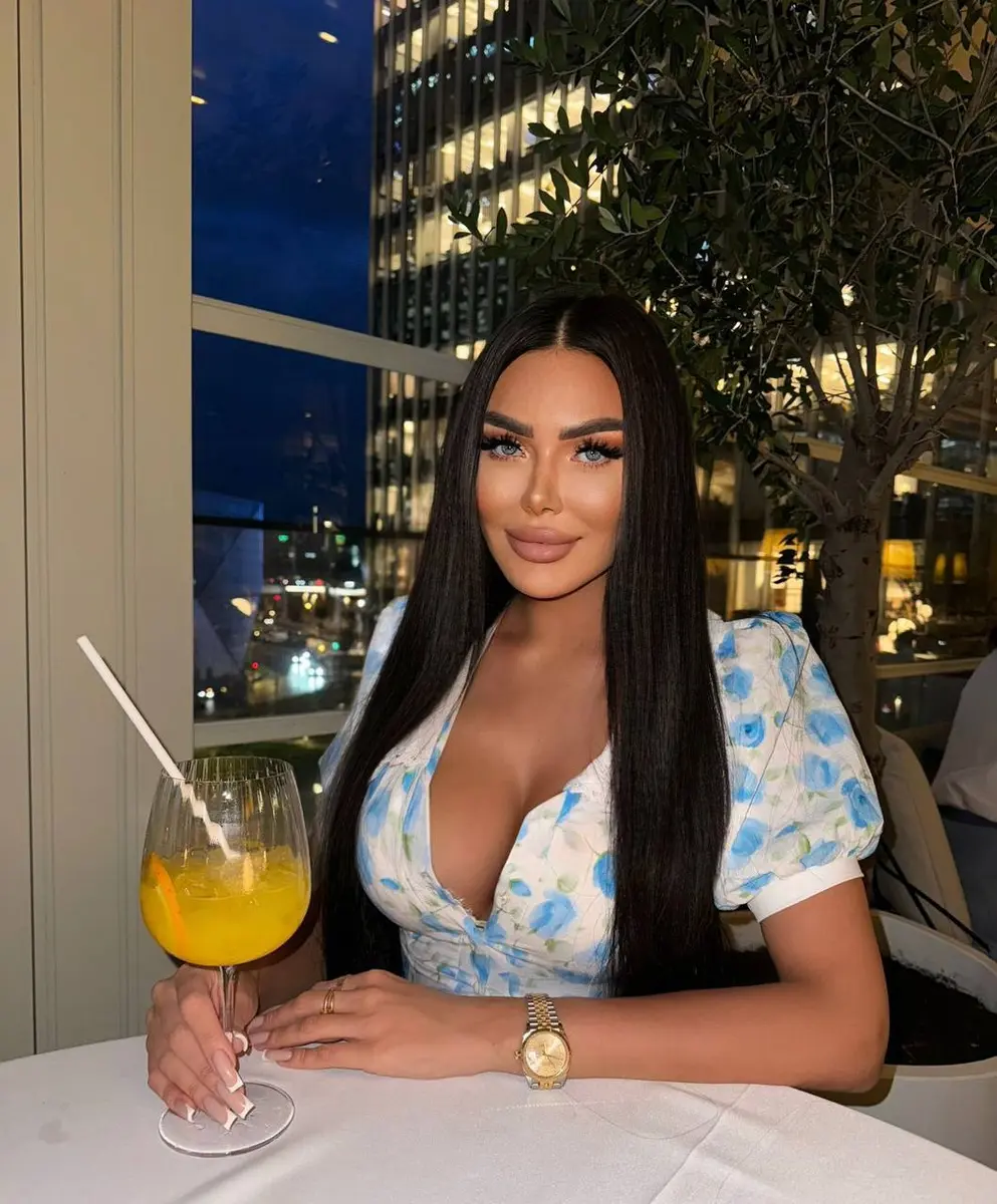 Агния эскорт в городе Дубай