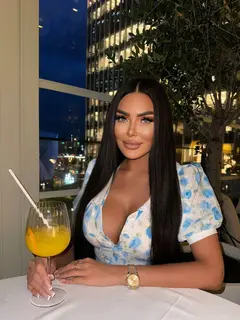 Агния эскорт в городе Дубай