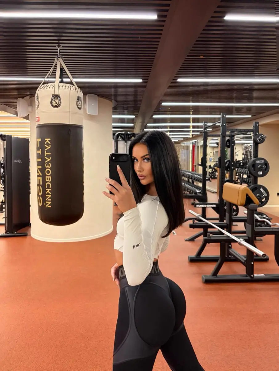 Ария эскорт в городе Дубай