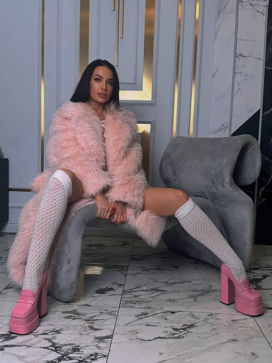 Аскания эскорт в городе Дубай