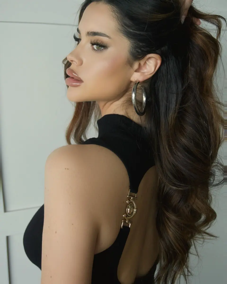 Эрмия эскорт в городе Дубай