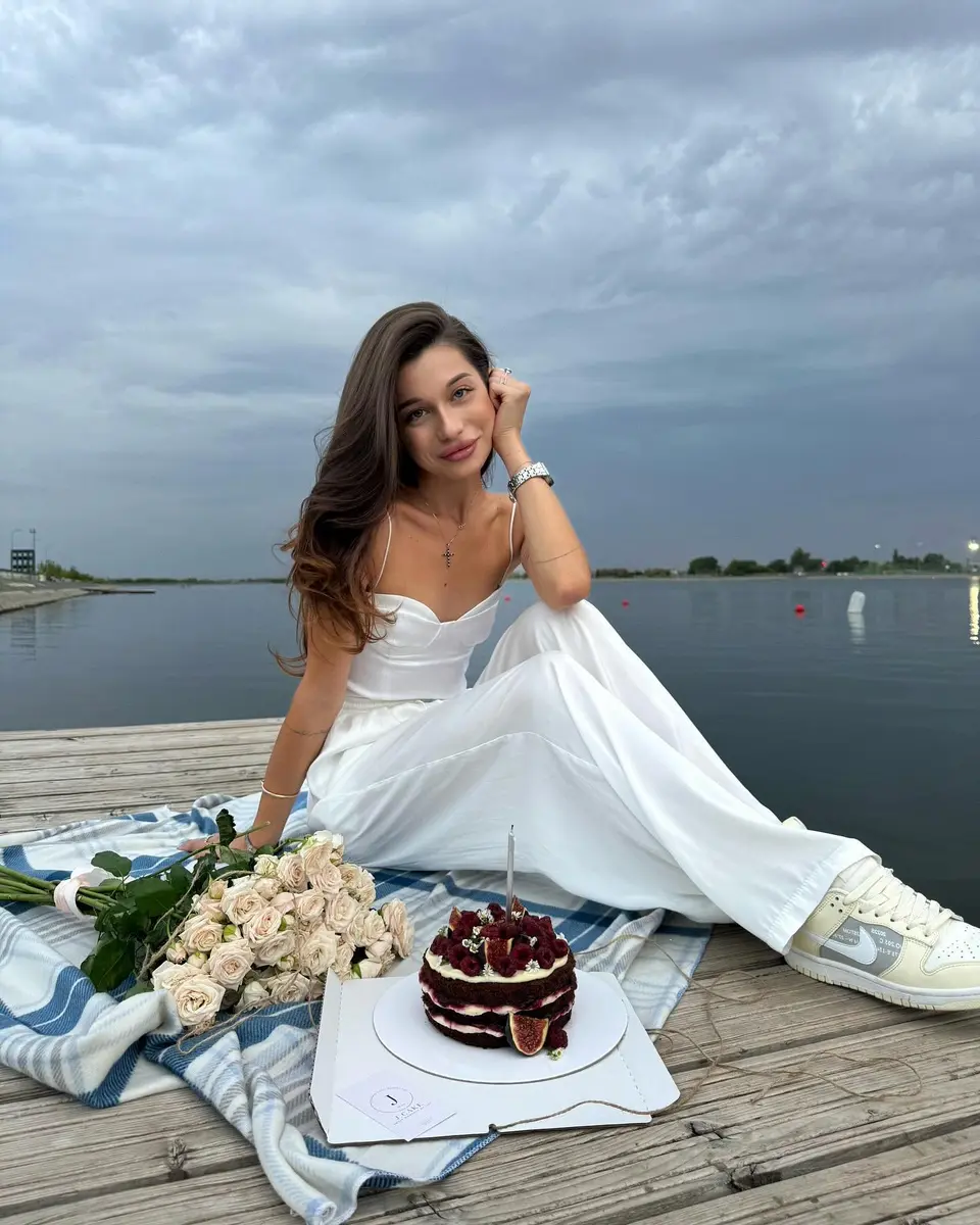 Инеми эскорт в городе Дубай