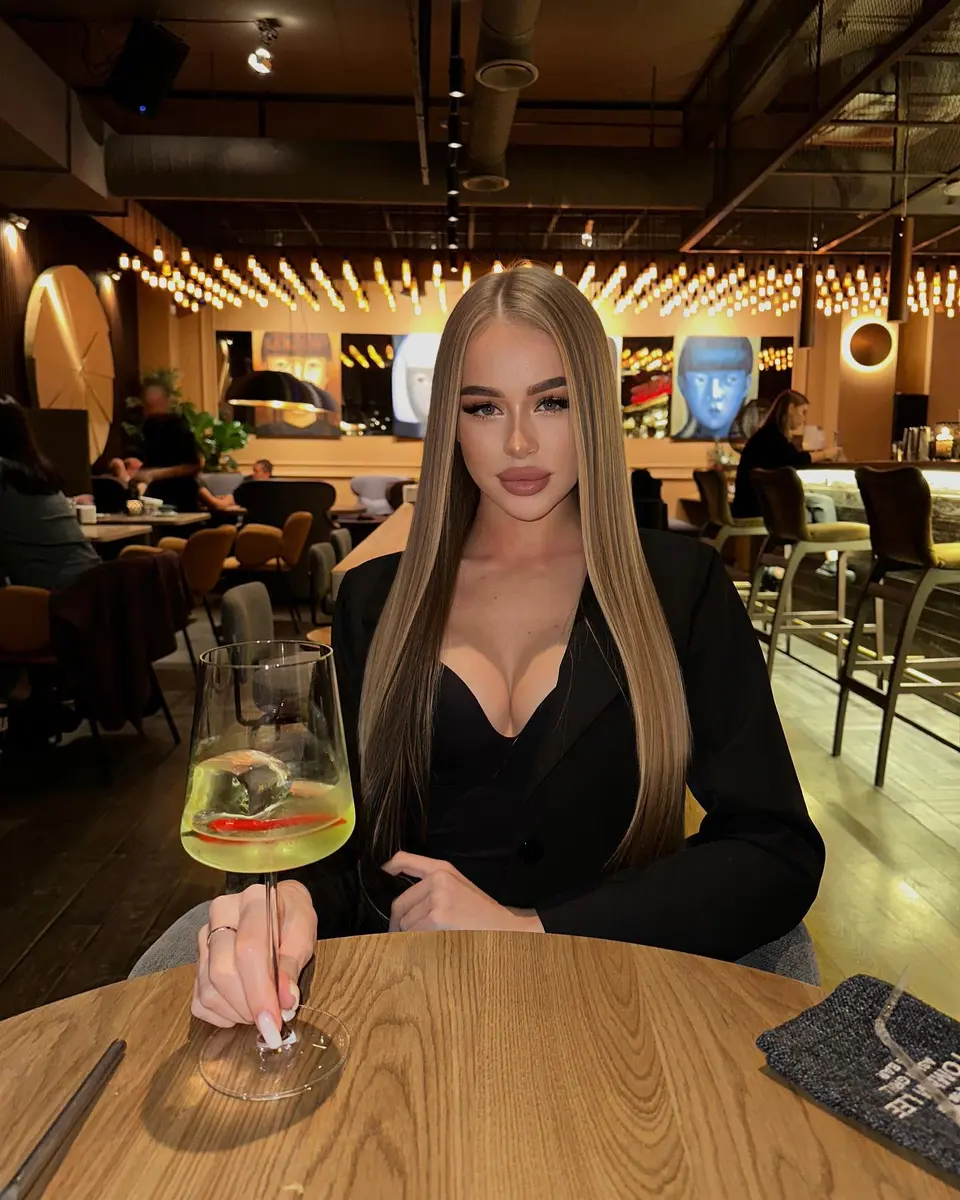 Жаклин эскорт в городе Дубай