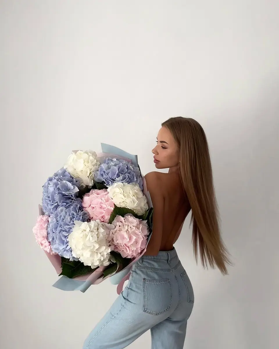 Онисс эскорт в городе Дубай