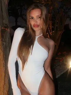 Розалинд эскорт в городе Дубай