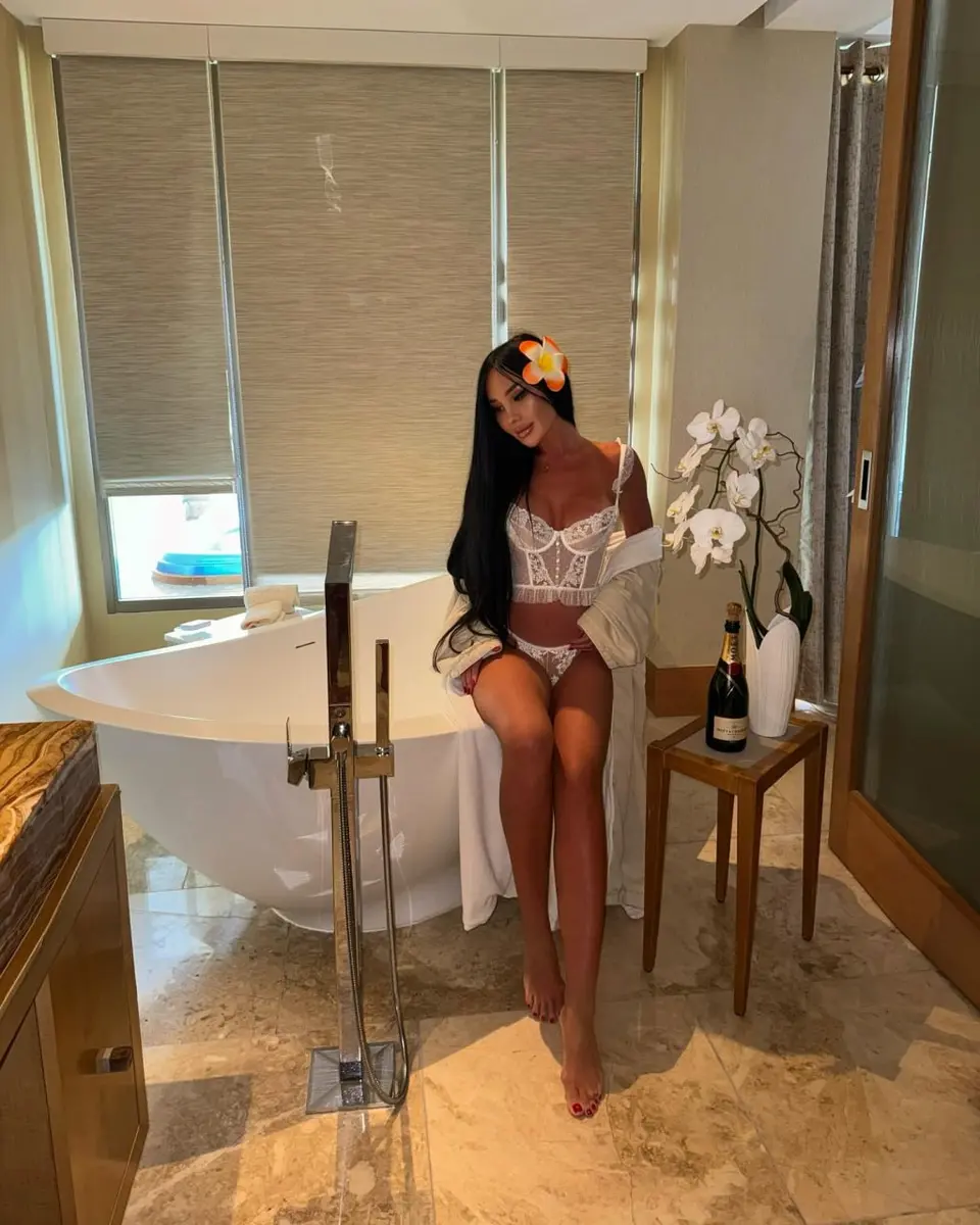 Зоя эскорт в городе Дубай