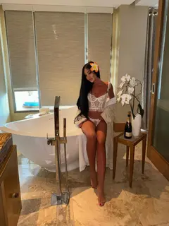 Зоя эскорт в городе Дубай